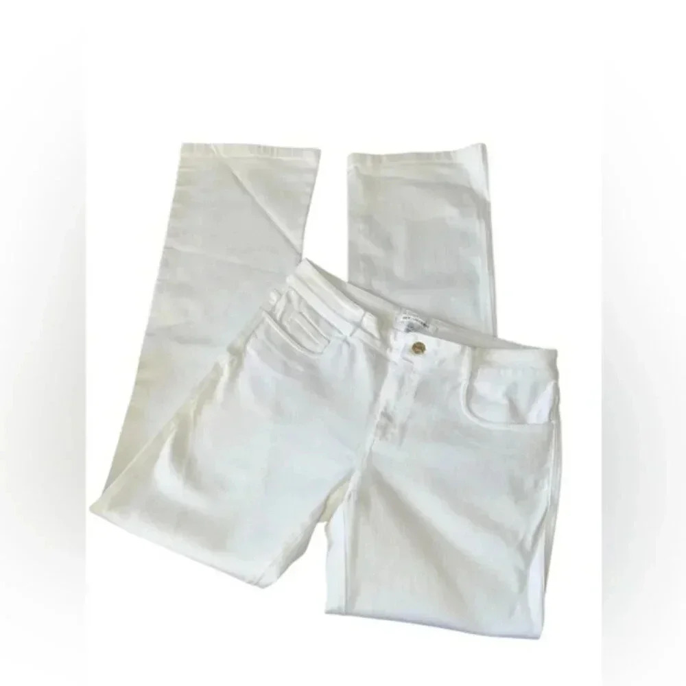 ST JOHN Woman's White Boot Cut Five Pocket Jeans Pants Size 8 134202 - Picture 2 of 6